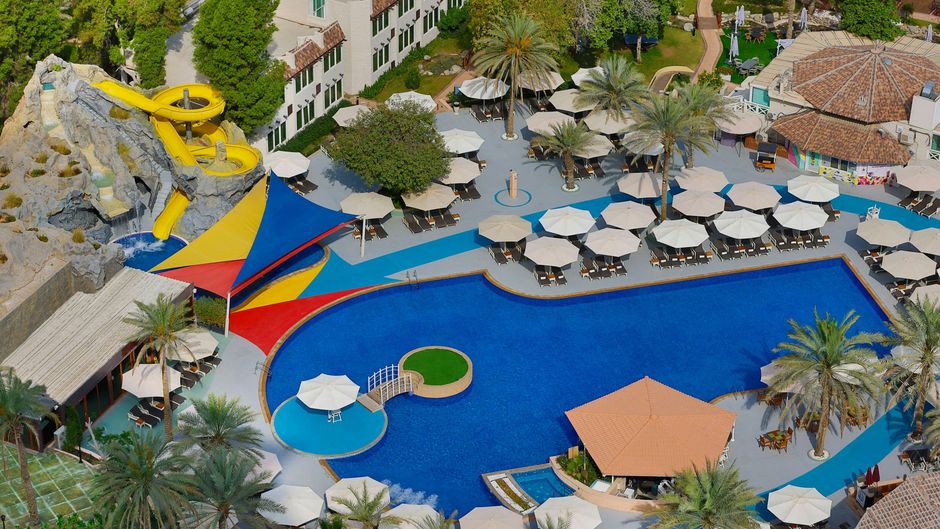 Al Habtoor Grand Resort, Autograph Coll Pool