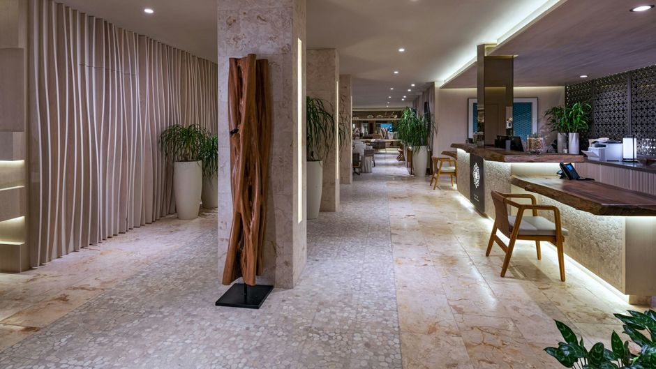 Alaia Belize, Autograph Collection Lobby