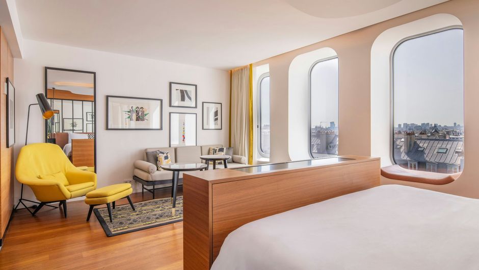 Renaissance Paris Republique Hotel Suite