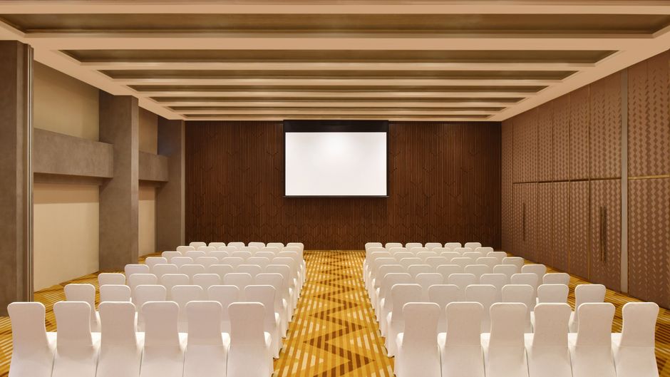 Aloft New Delhi Aerocity Recreation