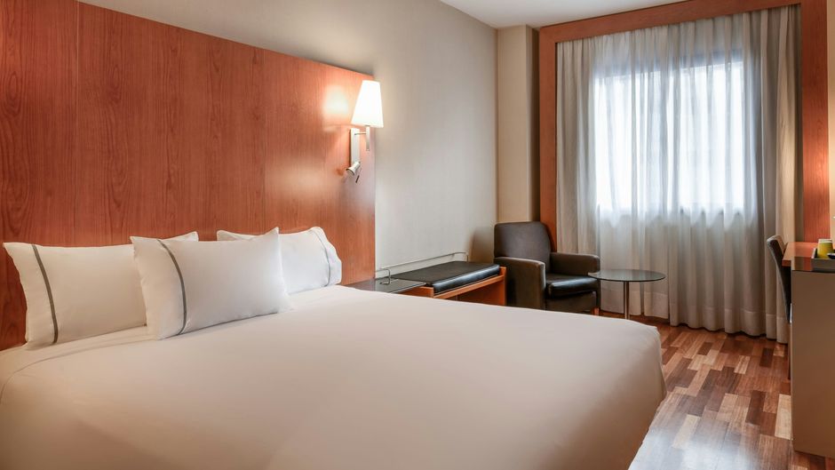 AC Hotel Leon San Antonio Room