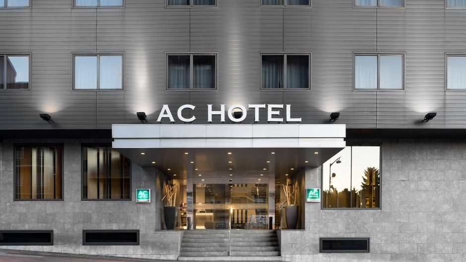 AC Hotel Ponferrada Exterior