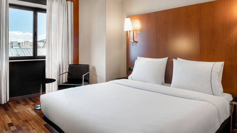 AC Hotel Ponferrada Room