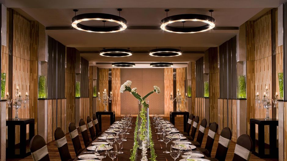 Courtyard by Marriott Gurugram Downtown Meeting