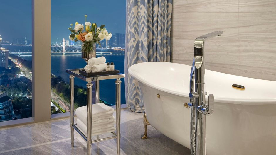 Azure Qiantang-a Luxury Collection Hotel Room
