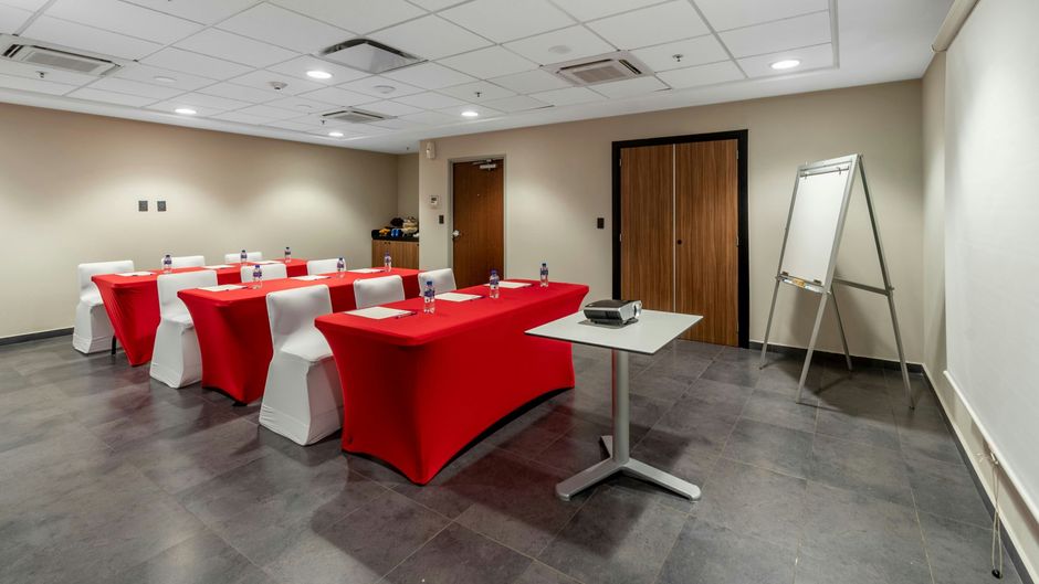 City Express by Marriott Tuxpan Meeting