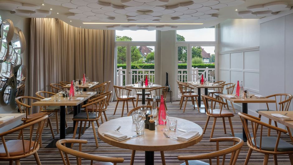 Renaissance Paris Hippodrome de St Cloud Restaurant