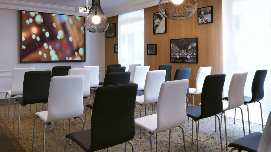 Renaissance Paris Vendome Hotel Meeting