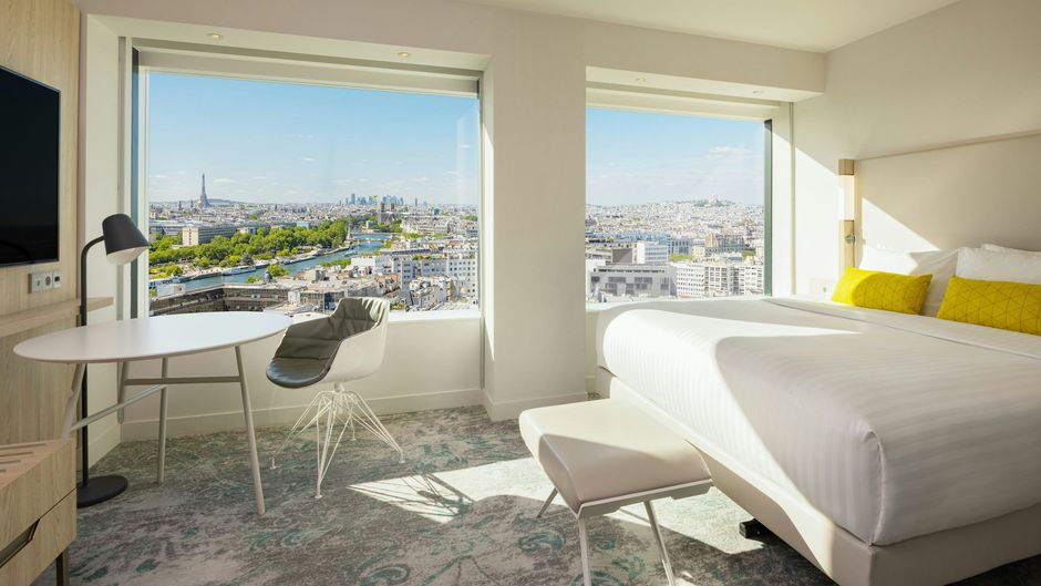 Courtyard Paris Gare de Lyon Room