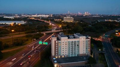 Renaissance Meadowlands Hotel