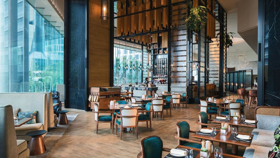 Renaissance Hong Kong Harbour View Hotel Restaurant
