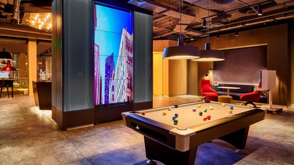 Aloft Lima Miraflores Pool