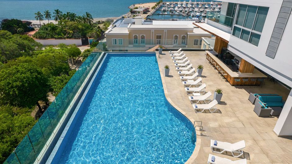 AC Hotel by Marriott Santa Marta Pool