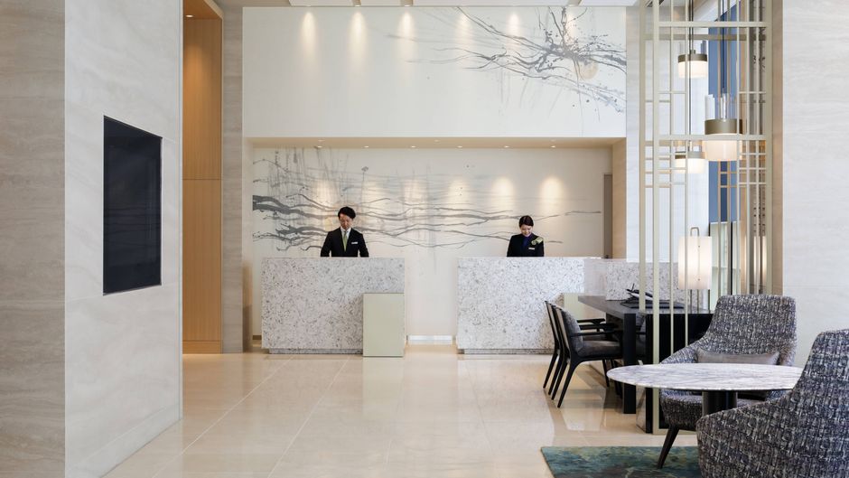 Courtyard by Marriott Osaka Honmachi Lobby