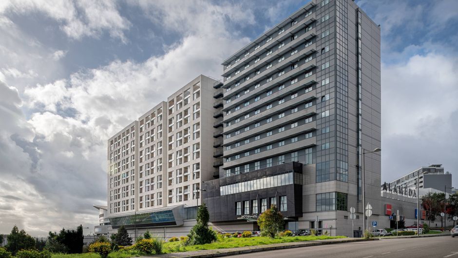 AC Hotel Porto Exterior