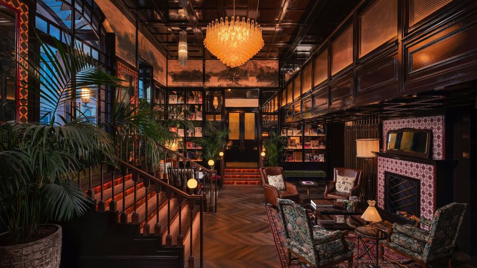 The Ivens, Autograph Collection Lobby