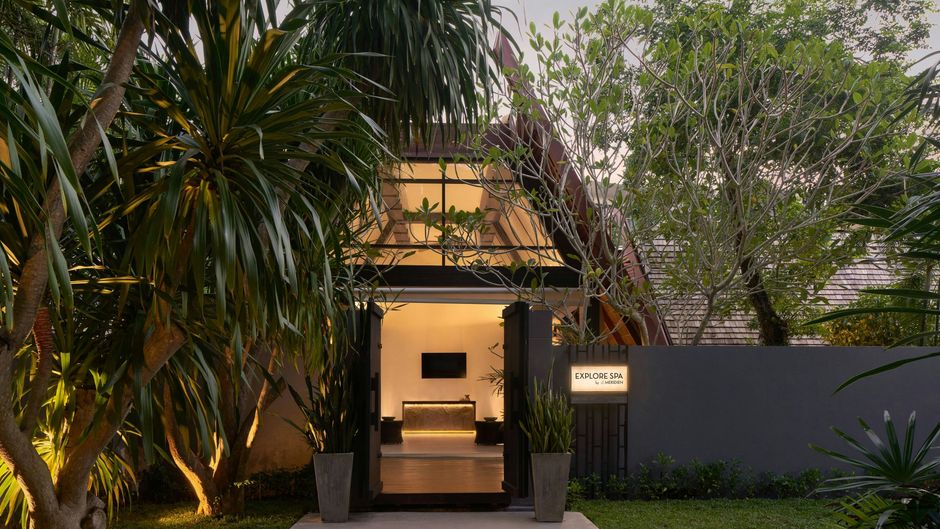 Le Meridien Phuket Mai Khao Beach Resort Spa