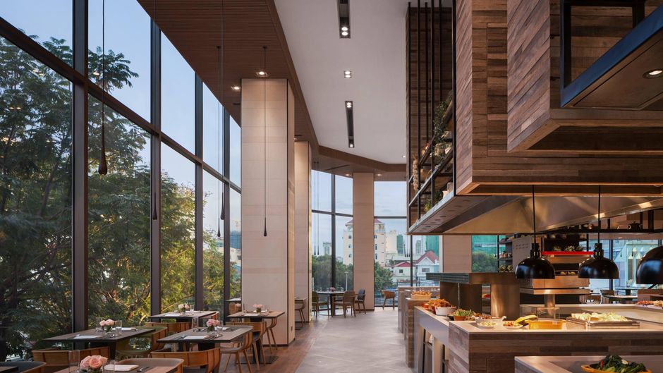 Courtyard by Marriott Phnom Penh Restaurant