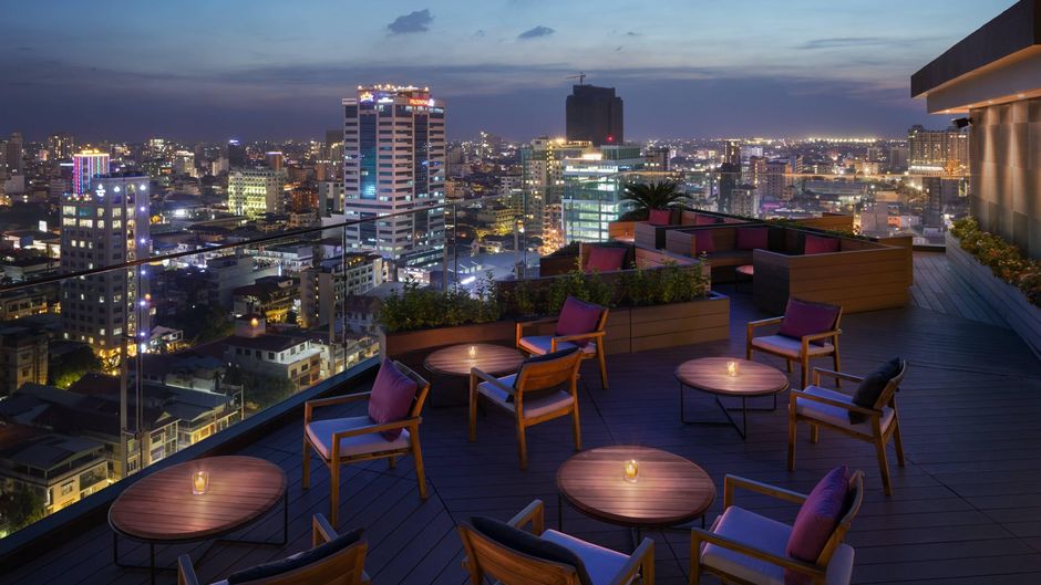 Courtyard by Marriott Phnom Penh Restaurant
