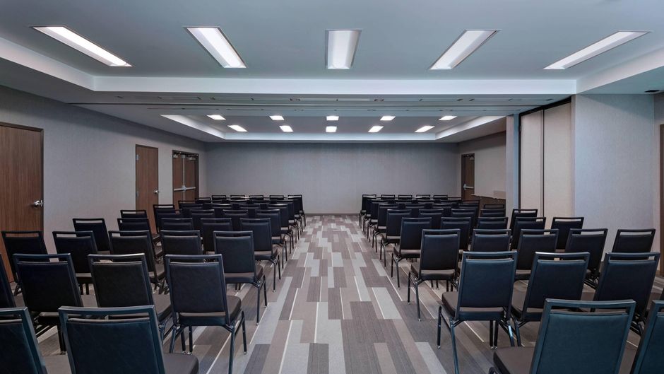 AC Hotel by Marriott San Jose Escazu Meeting