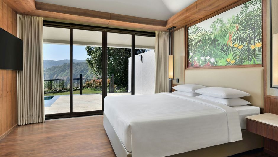 Courtyard By Marriott Mahabaleshwar Pool