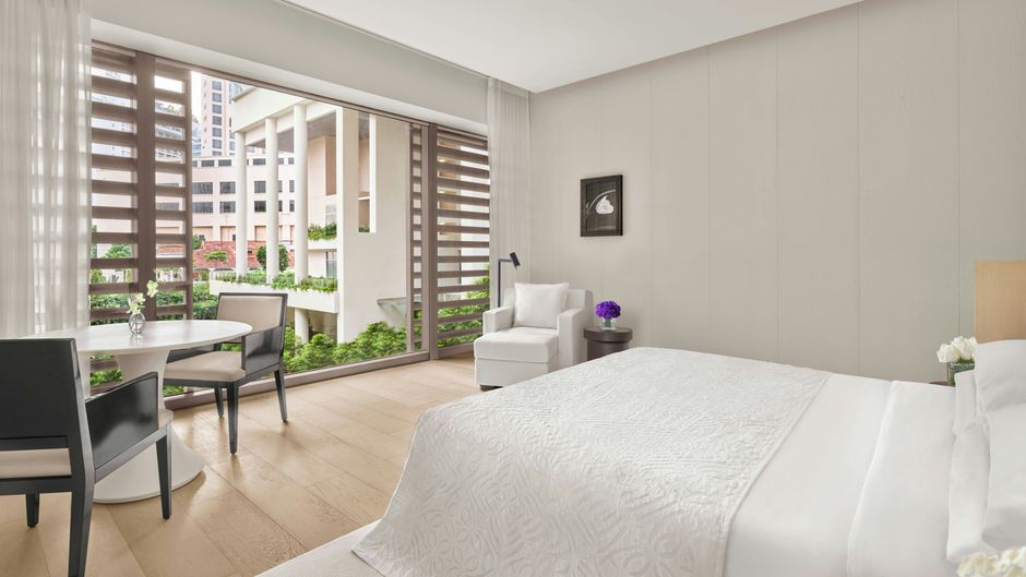 The Singapore EDITION Room