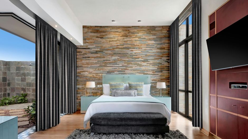 African Pride Melrose Arch, Autograph Suite