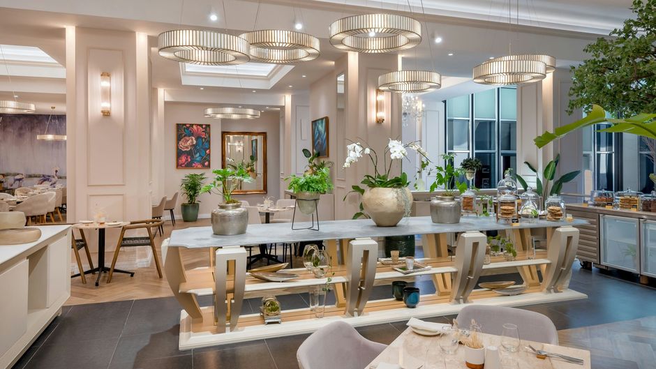 African Pride Melrose Arch, Autograph Restaurant