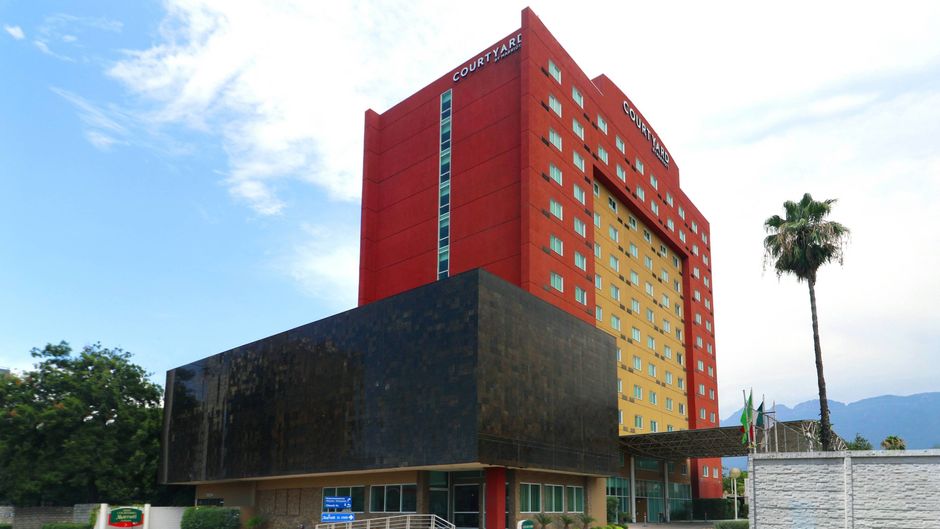 Courtyard San Jeronimo Exterior