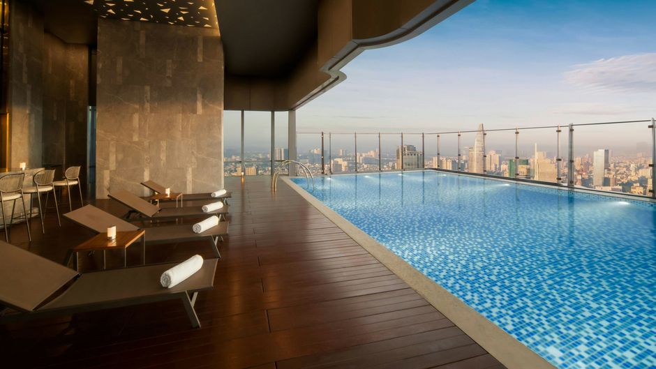 Vinpearl Landmark 81, Autograph Coll Pool