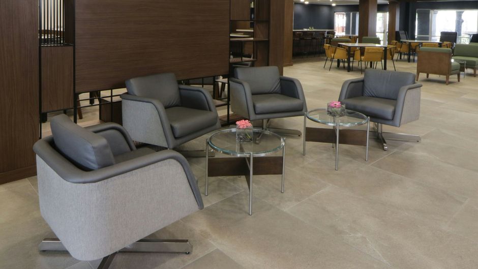 Courtyard by Marriott Monterrey Airport Lobby