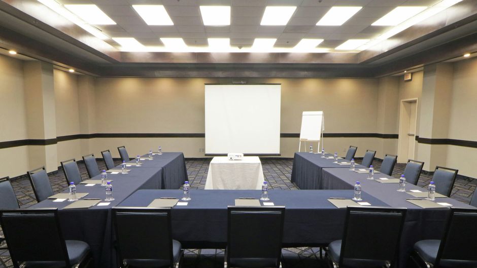 Courtyard by Marriott Monterrey Airport Meeting