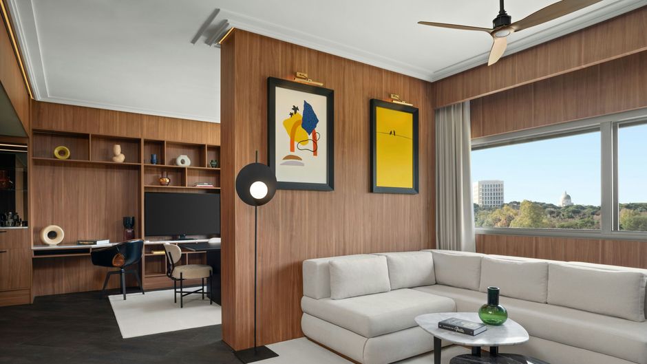 Cardo Roma, Autograph Collection Room