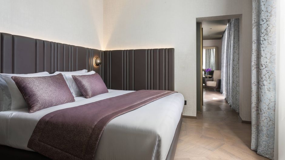 The Pantheon Iconic Rome Hotel Room