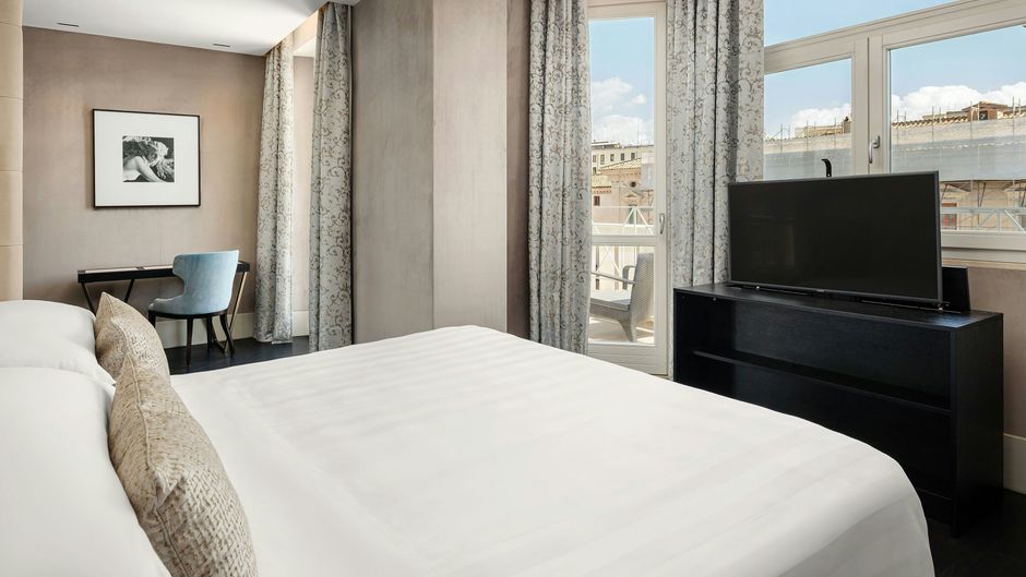 Sina Bernini Bristol Room