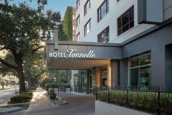 Hotel Tonnelle New Orleans, Tribute