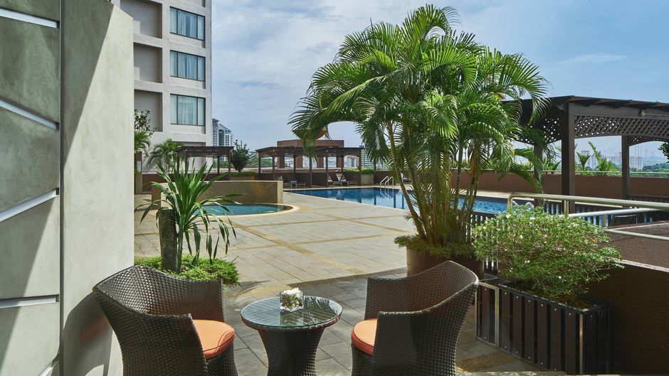 Renaissance Johor Bahru Hotel Pool