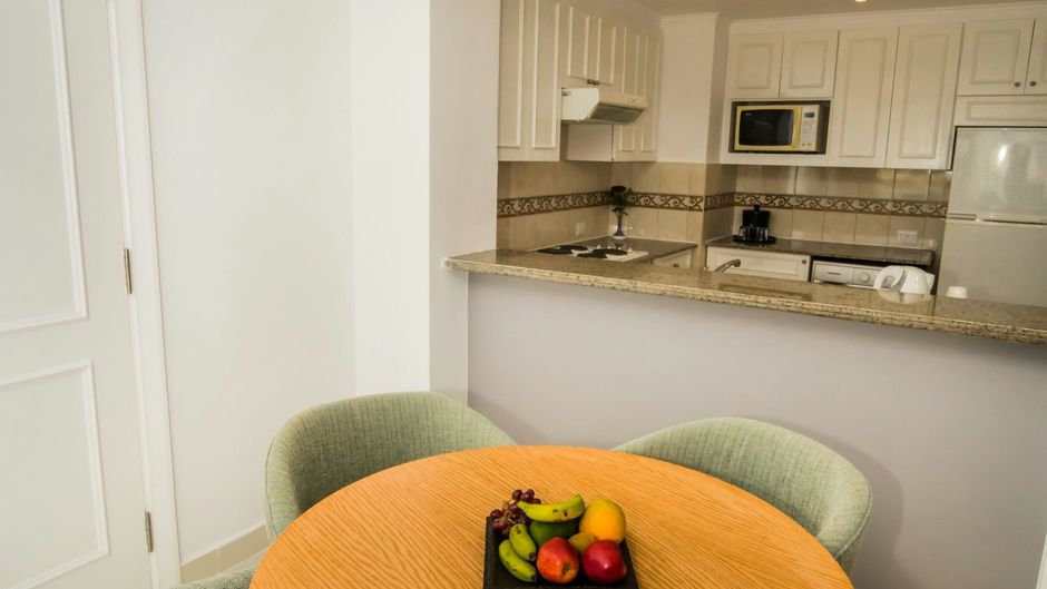 Renaissance Golden View Beach Resort Suite