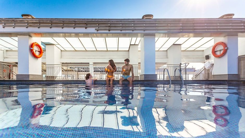 Hotel Regente Aragon Pool