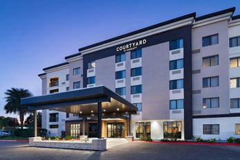 Courtyard Laredo Marriott