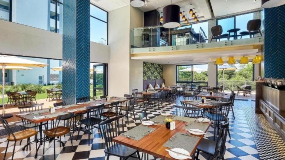 The Regency Apartment Hotel Menlyn Restaurant