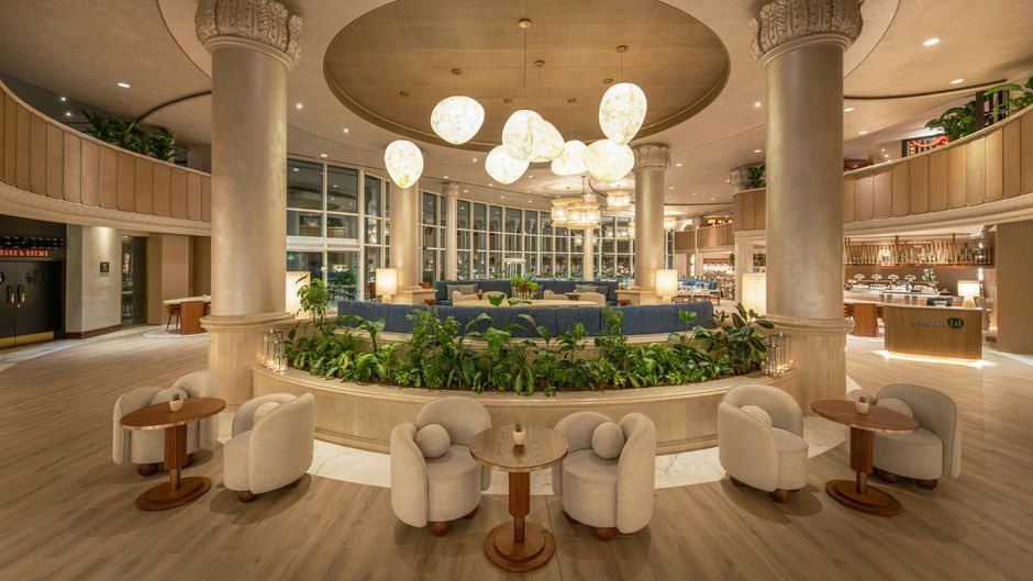 Sheraton Jumeirah Beach Resort Lobby