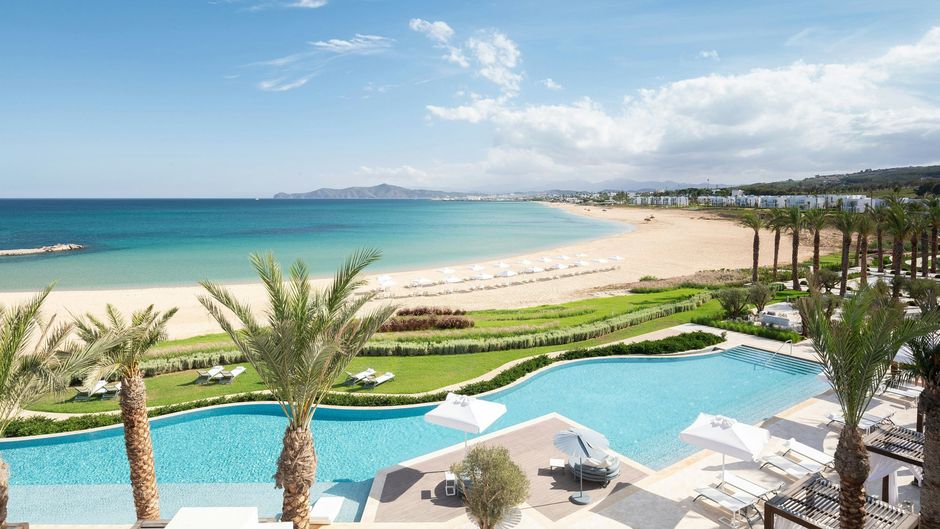 St Regis La Bahia Blanca Resort Pool