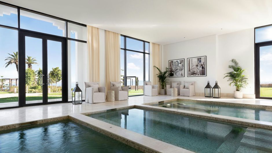 St Regis La Bahia Blanca Resort Pool