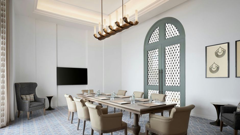 St Regis La Bahia Blanca Resort Meeting