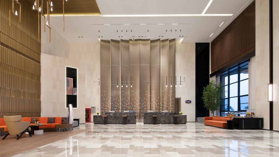 Hampton by Hilton Yantai Jinshatan Lobby