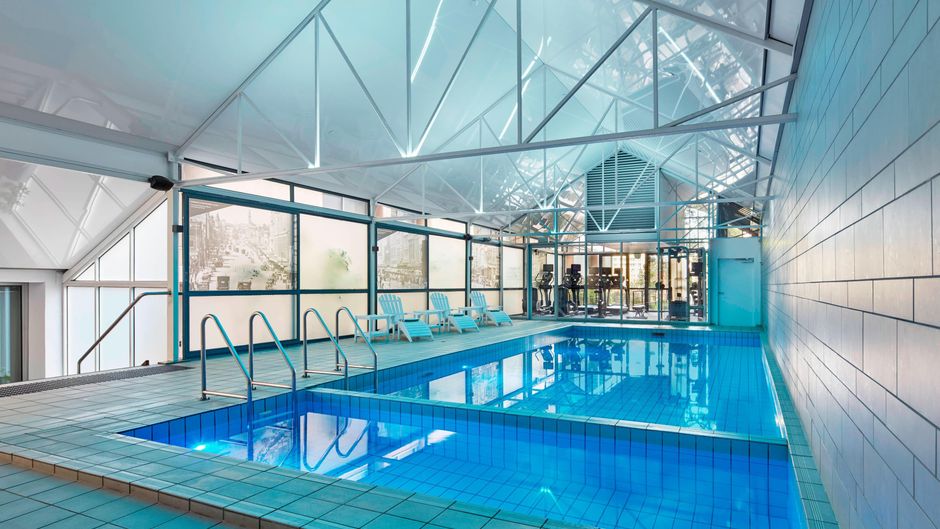 Melbourne Marriott Hotel Pool