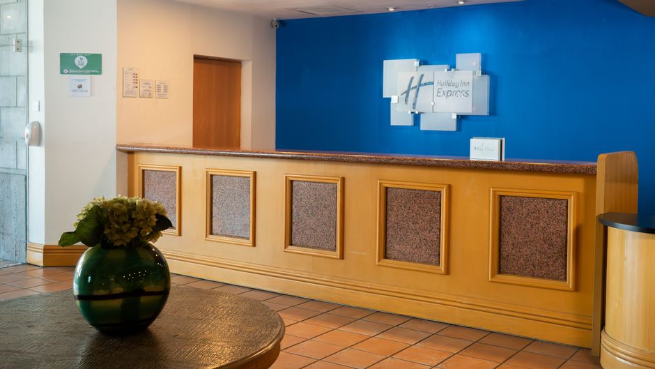 Holiday Inn Express Silao Bajio Airport Exterior