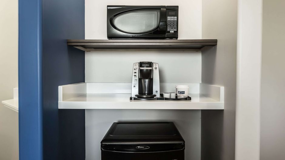 Holiday Inn Express/Suites Regina-South Room