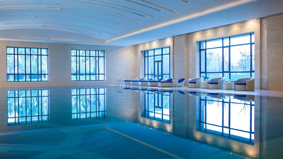 Renaissance Tianjin Lakeview Hotel Pool
